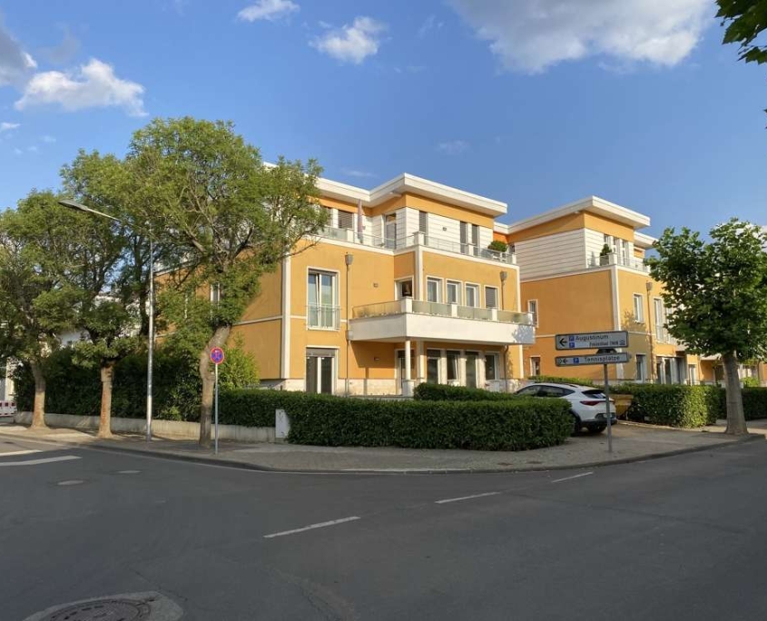 Ansicht-Strasse