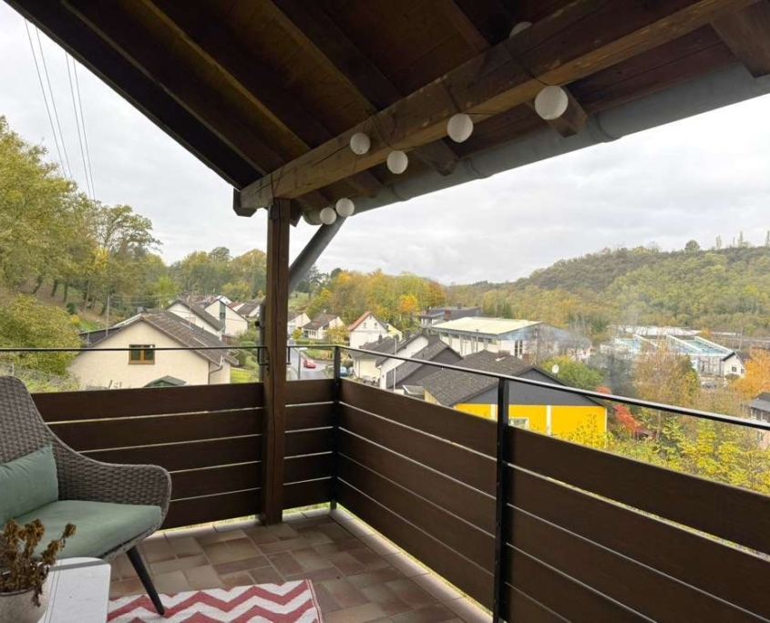 Balkon OG
