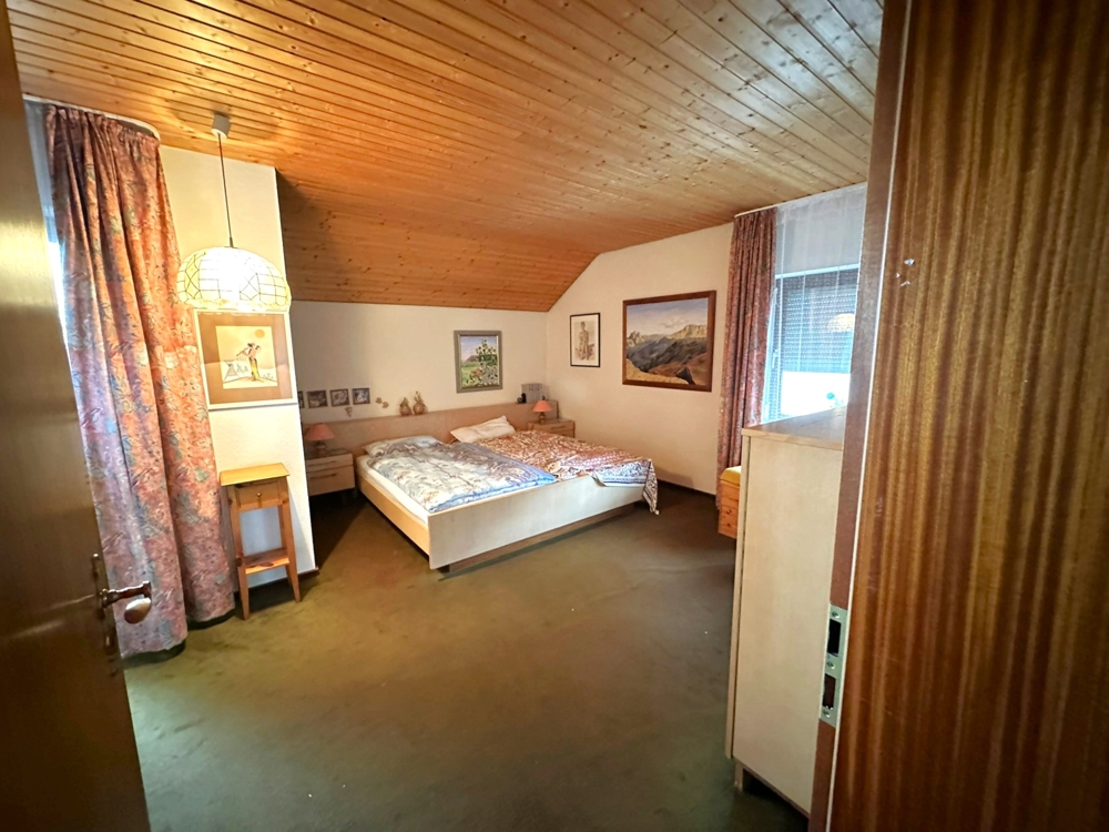 Schlafzimmer DG
