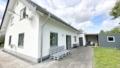 Rück- und Seitenansicht mit Terrasse